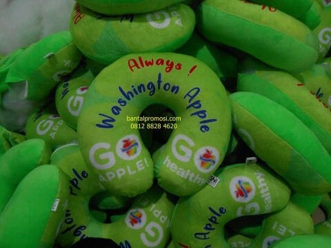 Souvenir Bantal  Leher  Apple Murah Bagus  Berkualitas